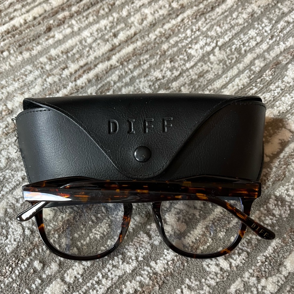Diff Blue Light Blocking Glasses W/ Case - image 5